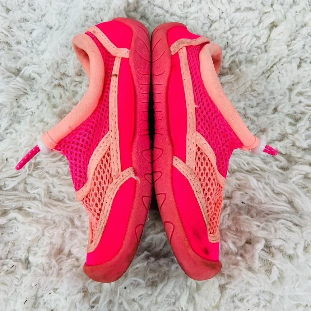 WONDER NATION Kids hot Pink Mesh Water Shoes size 11 / 12
